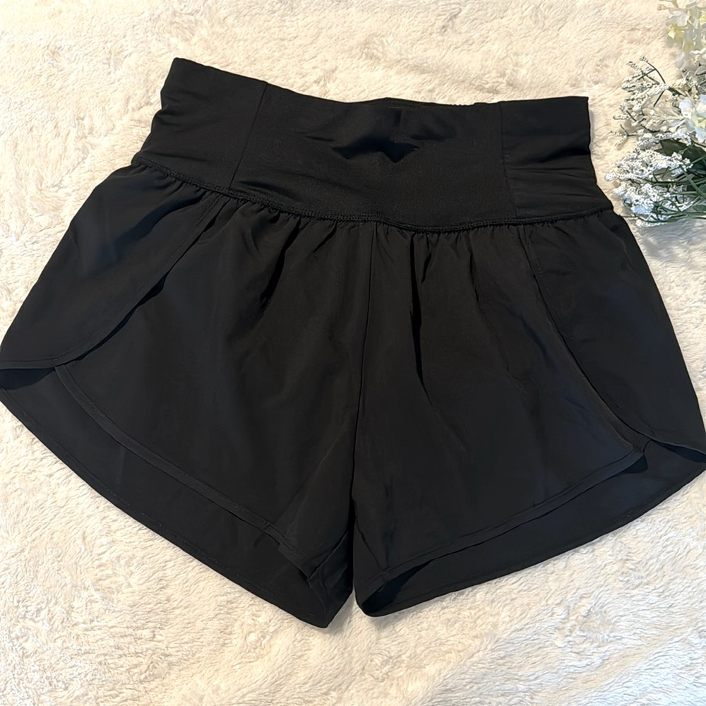🖤 Flattering Adorable LoveTree Fitness Active Shorts